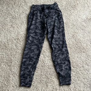Lululemon Ready to Rulu Camo jogger